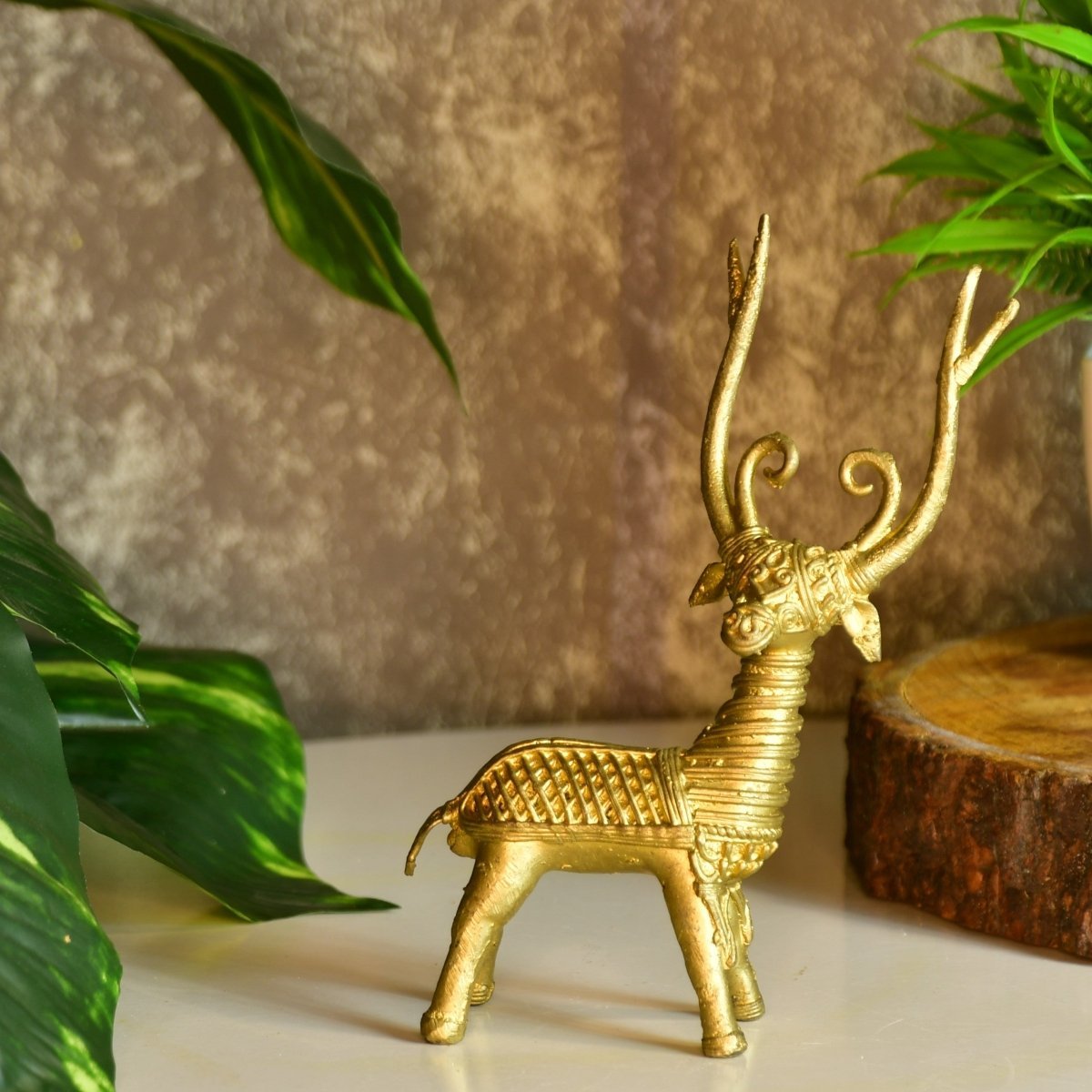 The Deer on feet --Sowpeace-The Deer on feet --Sowpeace-The Deer on feet-Dok/DDST/BR/TT-Sowpeace-Dok/DDST/BR/TT-Sowpeace