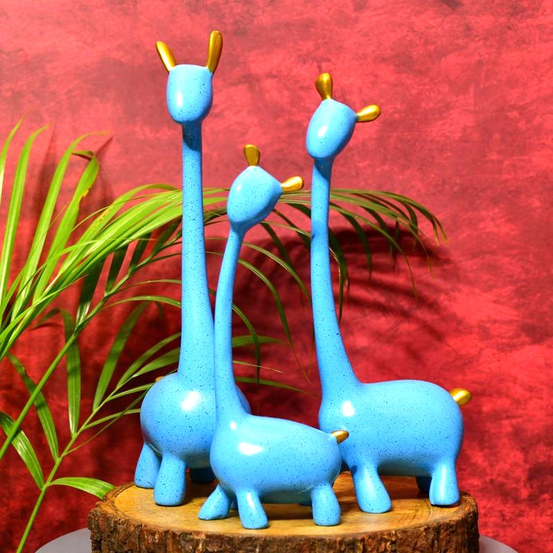 Sowpeace Resin Giraffe Family