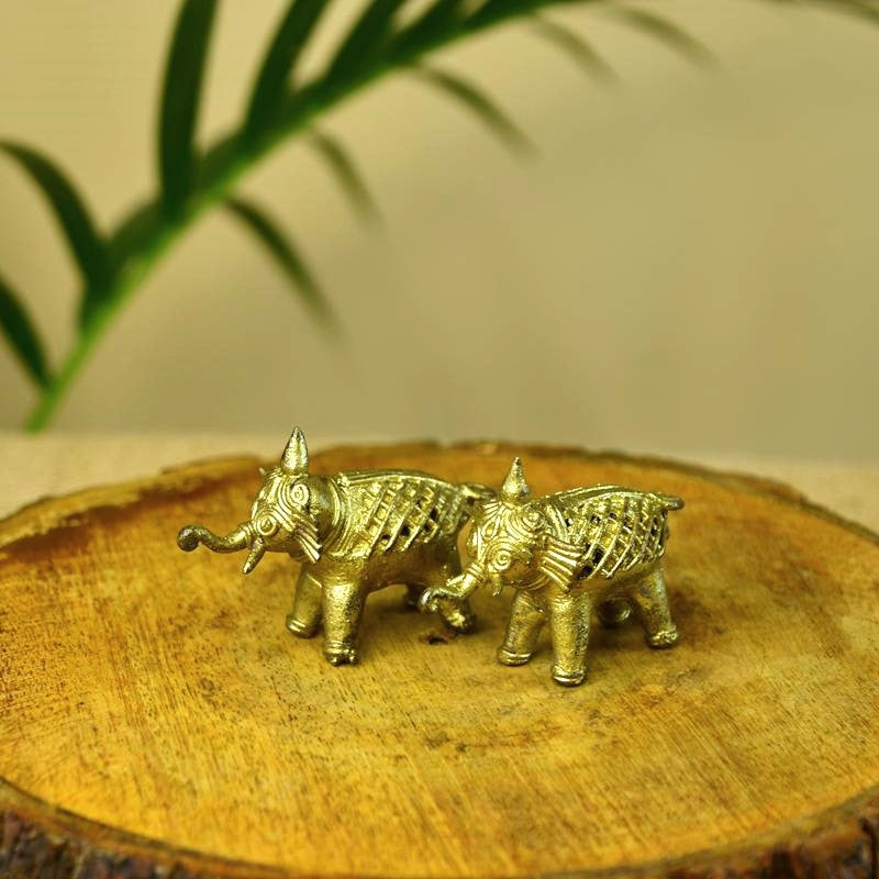 Handcrafted Brass Dhokra Elephant Tabletop Decor: Artisan Elegance for Home.