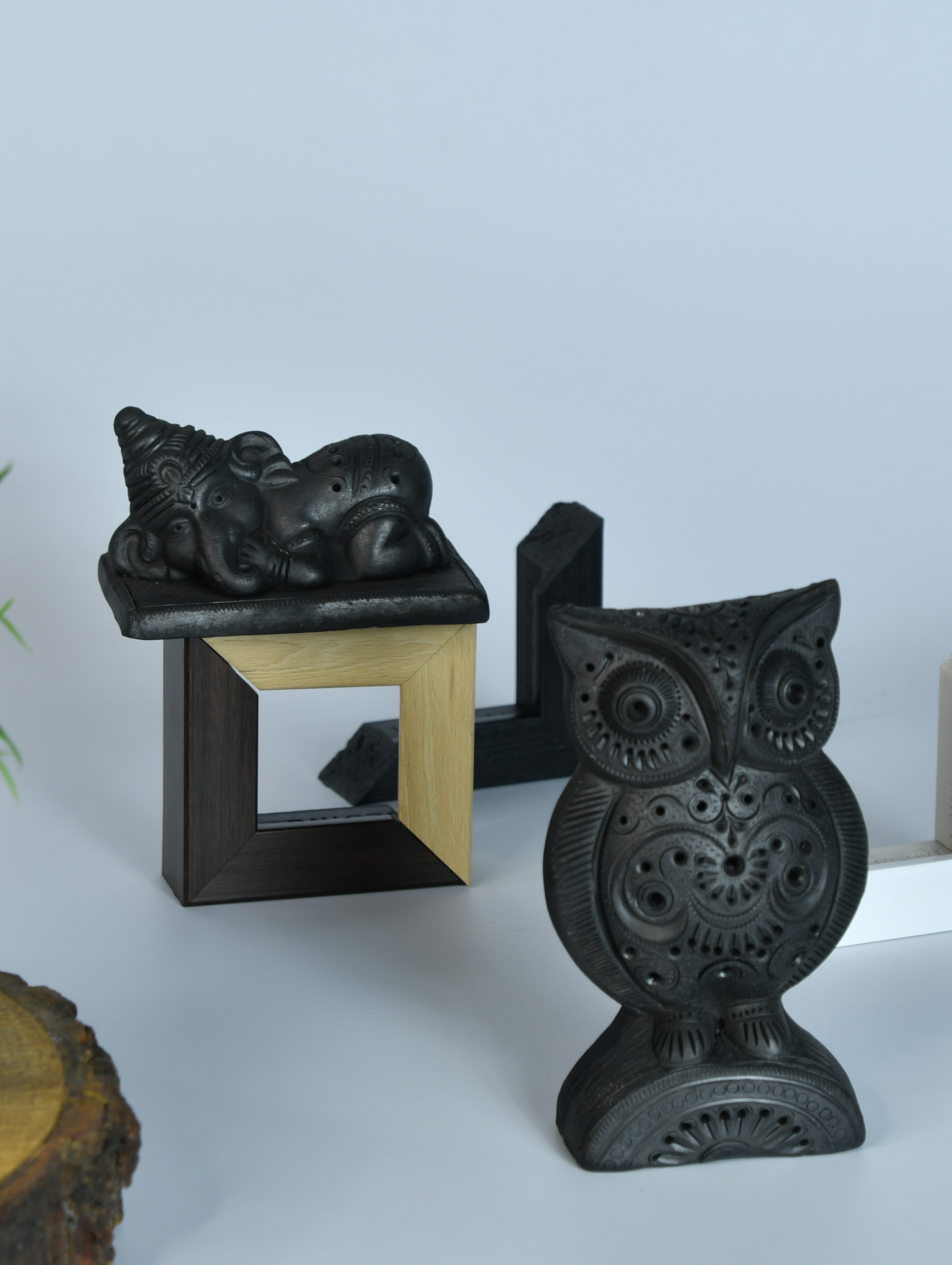 Sowpeace Black Terracotta Artisanal Owl: Tabletop Decor