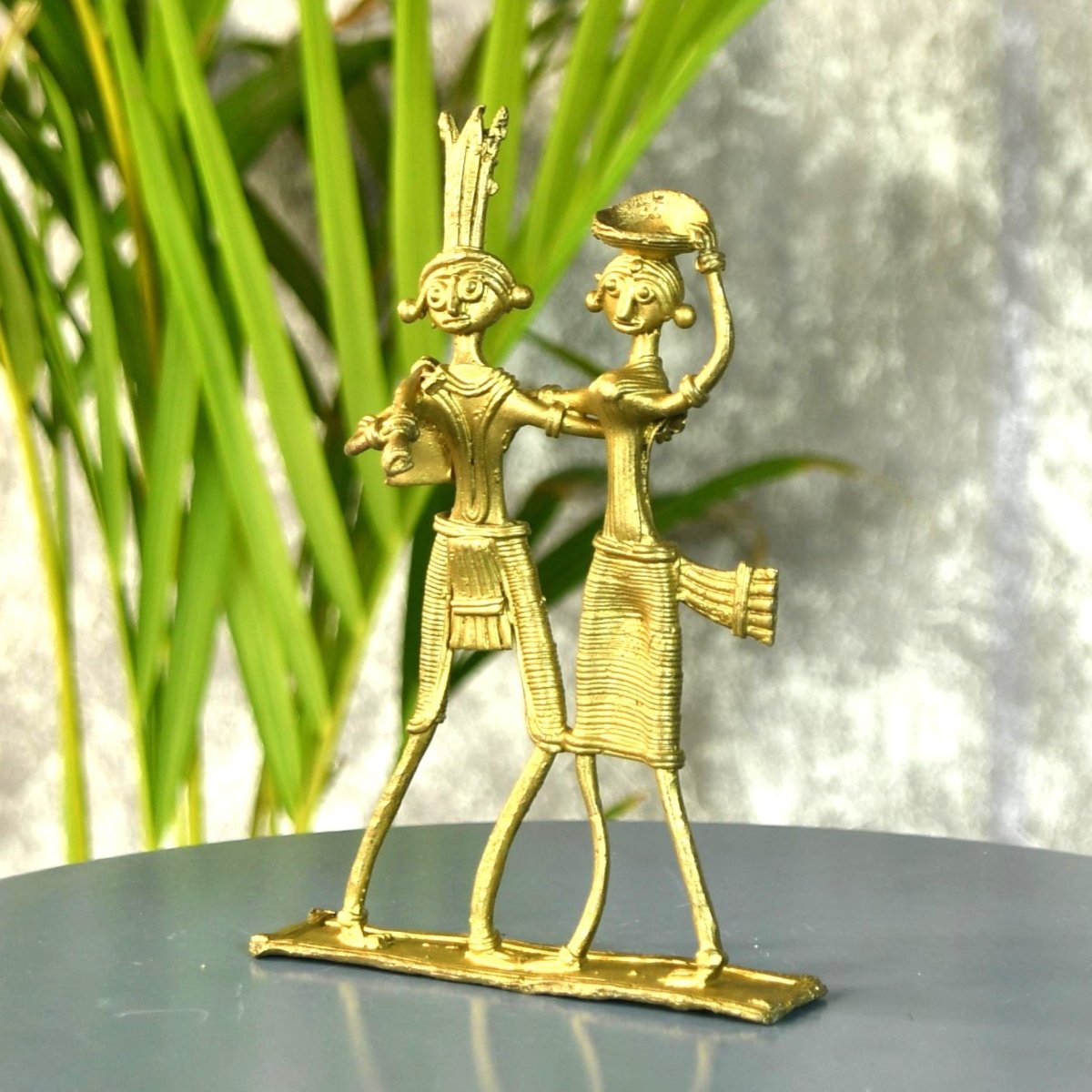 Dokra Couple: Brass Tabletop Artistry Decor - Dhokra - Sowpeace - Dhokra tabletop - Dokra