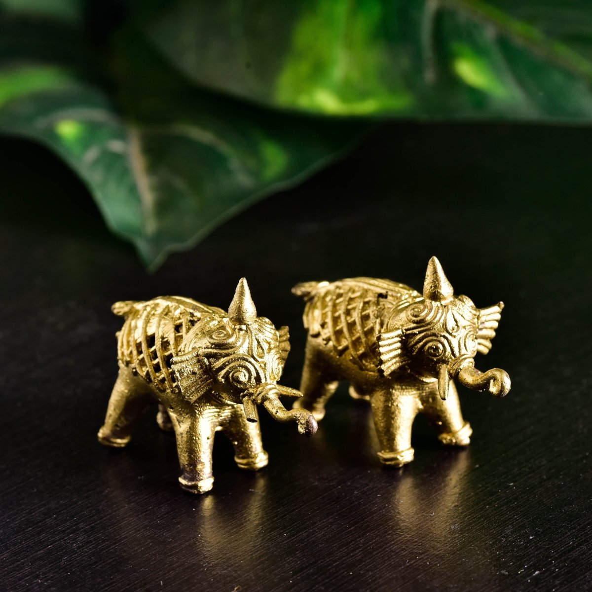 Handcrafted Brass Dhokra Elephant Tabletop Decor: Artisan Elegance for Home. - Dhokra - Sowpeace - Animal - Dhokra tabletop