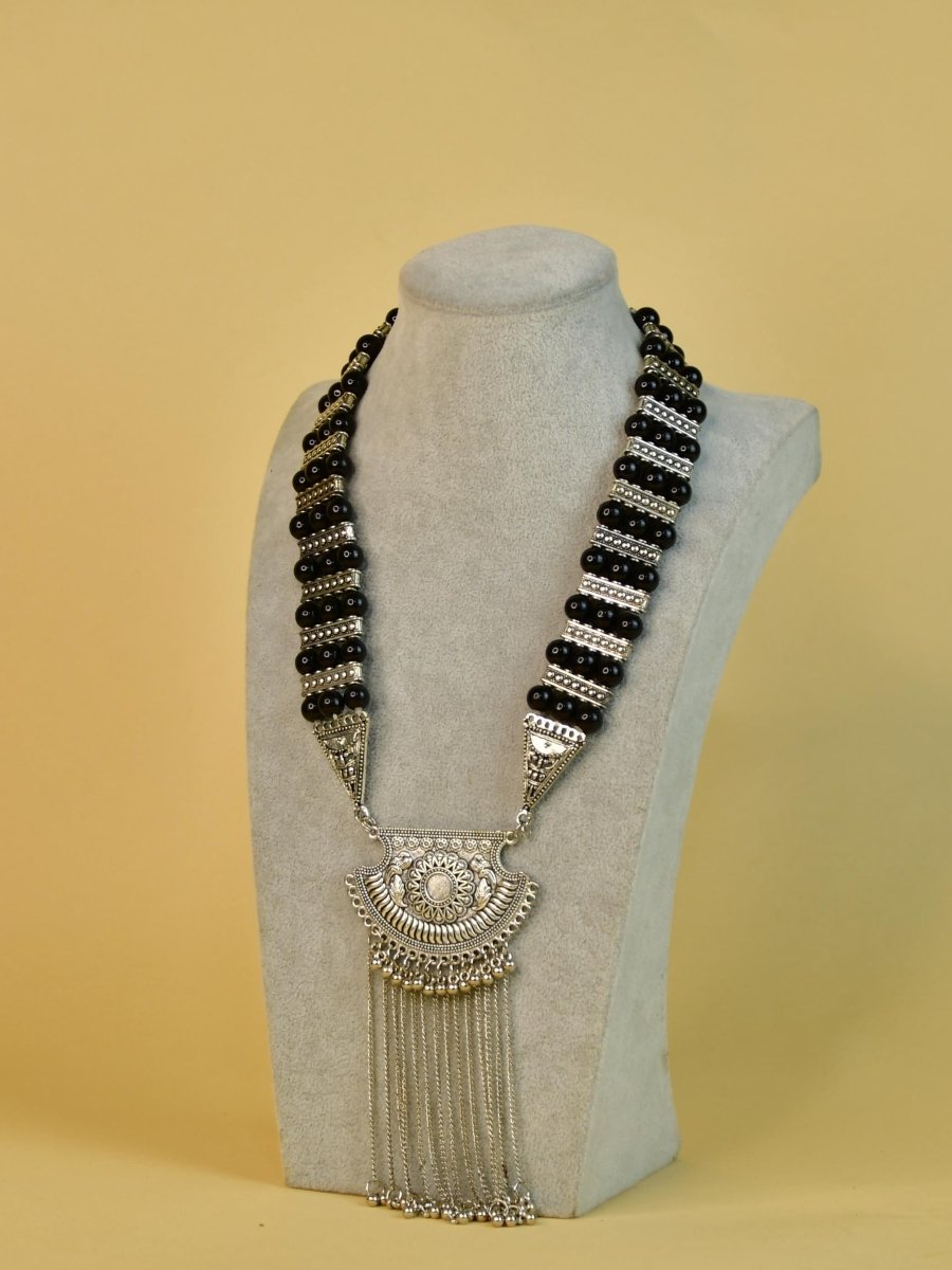 Sowpeace Handcrafted German Silver Necklace: Black Beads Chain