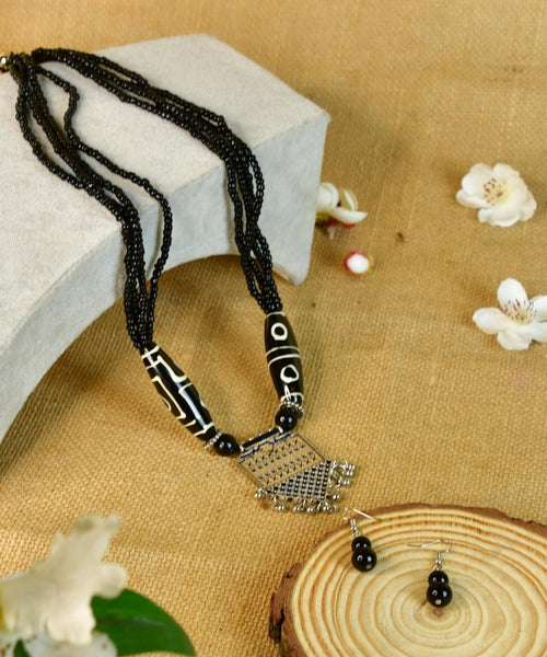 Sowpeace Handcrafted German Silver Necklace: Black Beads Dzi