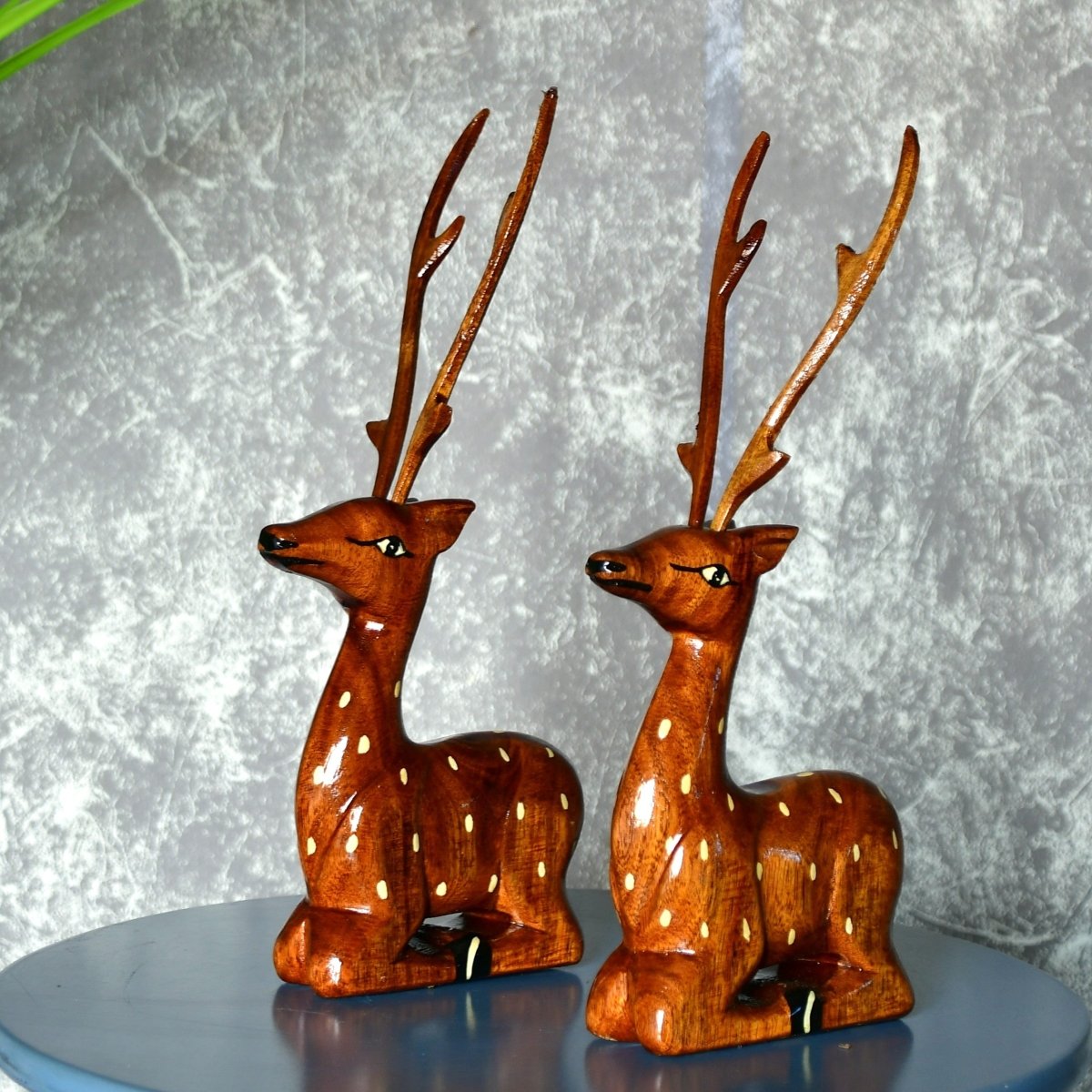 Sowpeace Pair of wooden sitting deer Artisan Decor - Tabletop - Sowpeace - Animal - New Arrivals